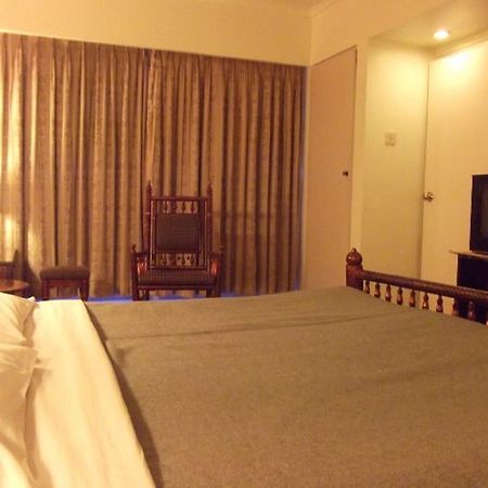 Hotel Bluehill Bhavnagar Exterior photo