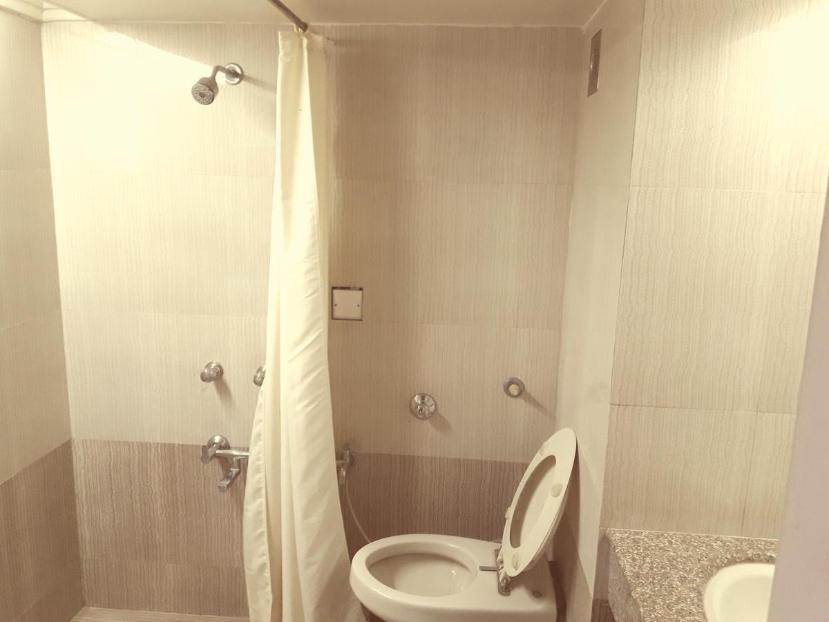 Hotel Bluehill Bhavnagar Exterior photo